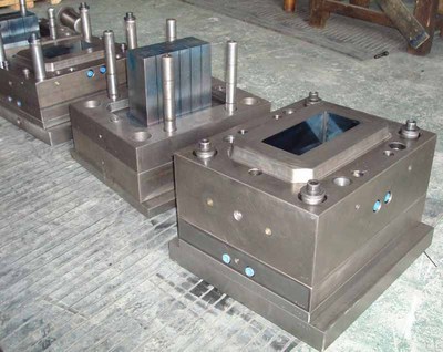 優質電池盒模具與電動車蓄電池盒模具 臺州忠大忠億塑?？萍嫉漠a品與市場分析